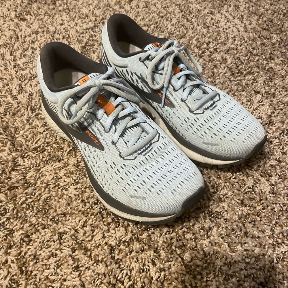 Brooks Ghost 13 running shoes